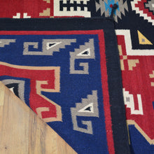 Load image into Gallery viewer, Hand-Woven Reversible Traditional Design Handmade Kilim Rug (Size 5.10 X 8.10) Cwral-10797