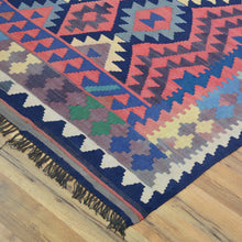 Load image into Gallery viewer, Hand-Woven Reversible Traditional Design Handmade Kilim Rug (Size 6.4 X 9.6) Cwral-10800