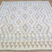 Load image into Gallery viewer, Hand-Woven Reversible Traditional Design Handmade Kilim Rug (Size 5.0 X 6.6) Cwral-10809