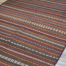 Load image into Gallery viewer, Hand-Woven Traditional Design Sumak Handmade Kilim Rug (Size 4.3 X 9.2) Cwral-10812