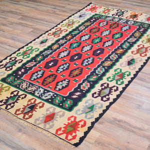 Hand-Woven Turkish Traditional Design Handmade Kilim Rug (Size 3.7 X 6.1) Cwral-10815