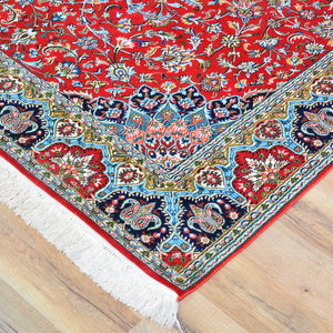 Hand-Knotted Kashmiri Silk Traditional Design Handmade Rug (Size 4.1 X 6.2) Cwral-10824