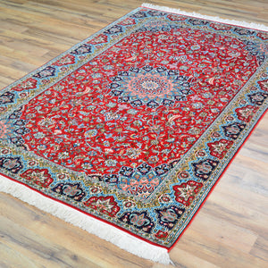 Hand-Knotted Kashmiri Silk Traditional Design Handmade Rug (Size 4.1 X 6.2) Cwral-10824