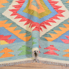 Load image into Gallery viewer, Hand-Woven Reversible Geometric Design 100% Wool Kilim Rug (Size 3.4 X 5.0) Cwral-10875