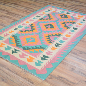 Hand-Woven Reversible Geometric Design 100% Wool Kilim Rug (Size 3.9 X 6.0) Cwral-10878