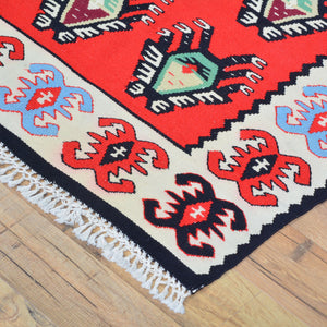 Hand-Woven Reversible Turkish Wool Kilim Handmade Rug (Size 2.3 X 4.3) Cwral-10881