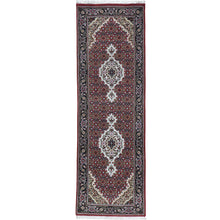 Load image into Gallery viewer, Hand-Knotted Traditional Mahi Design Handmade Wool/Silk Rug (Size 2.0 X 6.0) Cwral-10896