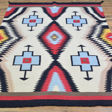 Load image into Gallery viewer, Hand-Woven Reversible Southwestern Design Handmade Wool Kilim (Size 4.2 X 6.0) Cwral-10353