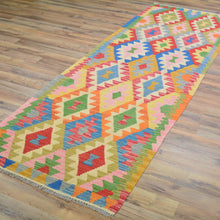 Load image into Gallery viewer, Hand-Woven Reversible Momana Kilim Handmade Wool Rug (Size 2.9 X 8.2) Cwral-10701