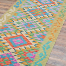 Load image into Gallery viewer, Hand-Woven Reversible Momana Kilim Handmade Wool Rug (Size 2.6 X 8.0) Cwral-10710