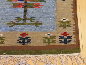 Beautiful Interior-Decorator Pretty Handwoven Reversible Macedonian Kilim Handmade Real Wool Unique Rug