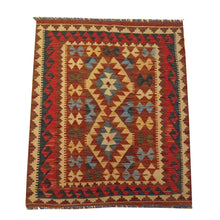 Load image into Gallery viewer, Oriental rugs, hand-knotted carpets, sustainable rugs, classic world oriental rugs, handmade, United States, interior design,  Brral-5256