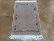 Load image into Gallery viewer, Hand-Knotted Gabbeh Design Handmade Wool Rug (Size 2.1 X 3.3) Cwrsf-1674
