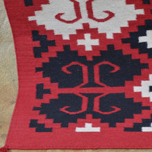 Load image into Gallery viewer, Hand-Woven Southwestern Kilim Geometric Design Handmade Wool Rug (Size 5.0 X 7.0) Brrsf-1092
