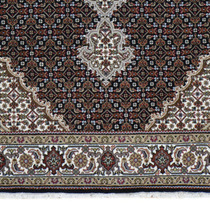 Hand-Knotted Oriental Wool Silk Mahi Rug (Size 5.2 X 7.0) Brral-6519