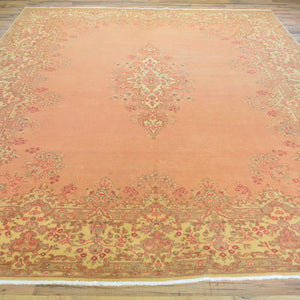 Hand-Knotted Vintage traditional Design Wool Rug (Size 7.9 X 9.8) Brrsf-810
