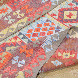Hand-Woven Tribal Geometric Design Kilim Wool Rug (Size 5.9 X 8.3) Brral-2949