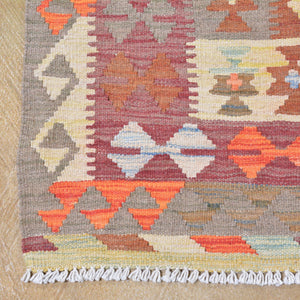 Hand-Woven Tribal Geometric Design Kilim Wool Rug (Size 5.9 X 8.3) Brral-2949