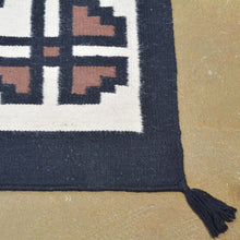Load image into Gallery viewer, Hand-Woven Fine Southwestern Flatweave Handmade Wool Rug (Size 5.11 X 8.11) Brrsf-6045