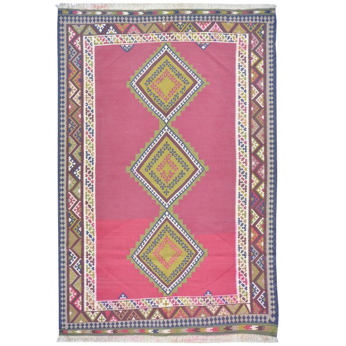 Oriental rugs, hand-knotted carpets, sustainable rugs, classic world oriental rugs, handmade, United States, interior design,  Brral-3738