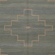 Load image into Gallery viewer, Hand-Woven Reversible Mexican Oaxaca Wool Rug (Size 5.11 X 9.2) Brral-4116