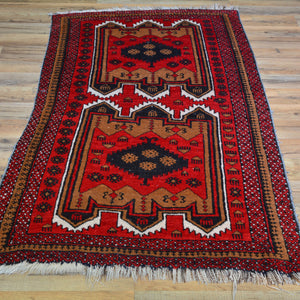 Hand-Knotted Vintage Baluch Tribal Design Handmade Wool Rug (Size 2.9 X 4.8) Cwral-4722