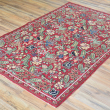 Load image into Gallery viewer, Chain-Stitched Kashmir Floral Handmade Wool Rug (Size 4.0 X 6.0) Brral-5262