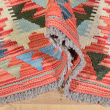 Load image into Gallery viewer, Hand-Woven Reversible Momana Tribal Kilim Handmade Wool Rug (Size 2.1 X 3.0) Cwral-5778