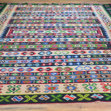 Load image into Gallery viewer, Hand-Woven Turkish Vintage Flatweave Kilim Wool Rug (Size 9.8 X 10.1) Cwral-6993