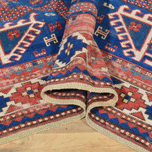 Load image into Gallery viewer, Hand-Knotted Vintage Caucasian Design Handmade Wool Rug (Size 4.3 X 7.1) Cwral-7233