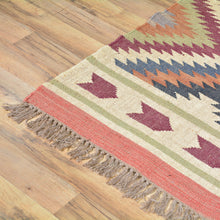 Load image into Gallery viewer, Hand-Woven Flatweave Reversible Kilim Jute/Wool Rug (Size 4.11 X 8.3) Cwral-7335