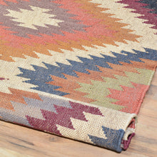 Load image into Gallery viewer, Hand-Woven Flatweave Reversible Kilim Jute/Wool Rug (Size 4.11 X 8.3) Cwral-7335