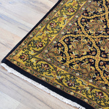 Load image into Gallery viewer, Hand-Knotted Fine T Wash Indian Traditional Handmade Wool Rug (Size 2.10 X 5.0) Cwral-75