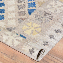 Load image into Gallery viewer, Hand-Woven Geometric Design Flat-Weave Wool Rug (Size 4.2 X 5.9) Cwral-7587