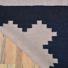 Load image into Gallery viewer, Hand-Woven Navajo Style Southwestern Design Rug (Size 11.11 X 14.7) Cwral-7638
