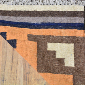 Hand-Woven Navajo Southwestern Design Handmade Wool Rug (Size 5.6 X 8.1) Cwral-7647