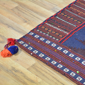 Hand-Woven Flat-weave Tribal Kilim Wool Rug (Size 4.8 X 5.4) Cwral-7716