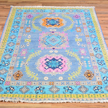 Load image into Gallery viewer, Hand-Knotted Handmade Geometric Design Wool Rug (Size 3.3 X 4.10) Cwral-7743