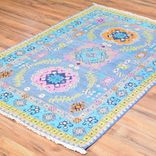 Load image into Gallery viewer, Hand-Knotted Handmade Geometric Design Wool Rug (Size 3.3 X 4.10) Cwral-7743