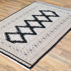 Hand-Knotted Tribal Geometric Design Handmade Wool Rug (Size 3.3 X 4.8) Cwral-7779