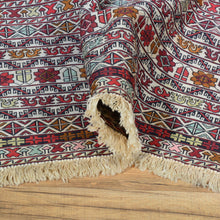 Load image into Gallery viewer, Flatweave Soumak Fine Tribal Maleeki Handmade Wool Rug (Size 4.5 X 6.1) Cwral-7821