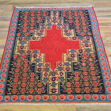 Load image into Gallery viewer, Hand-Woven Flatweave Authentic Senneh Kilim Tribal Handmade Wool Rug (Size 2.8 X 3.6) Cwral-7854