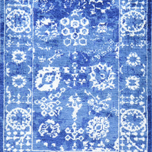 Load image into Gallery viewer, Hand-Knotted Oriental Design Handmade Wool Rug (Size 2.0 X 3.1) Cwral-8004