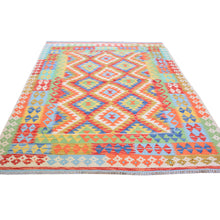 Load image into Gallery viewer, Tribal Flat-weave Kilim Handmade Wool Rug (Size 4.11 X 6.7) Cwral-8121