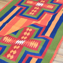 Load image into Gallery viewer, Chain-Stitched Kashmir Southwestern Handmade Wool Rug (Size 4.0 X 6.0) Cwral-8307