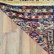 Load image into Gallery viewer, Flatweave Soumak Fine Tribal Handmade Wool Rug (Size 4.4 X 6.2) Cwral-8310