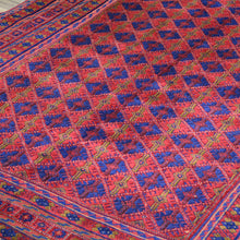 Load image into Gallery viewer, Fine Hand-Knotted And Hand-Woven Afghan Tribal Wool Rug (Size 4.8 X 6.0) Cwral-8313