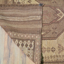 Load image into Gallery viewer, Flatweave Soumak Surmai Tribal Handmade Wool Rug (Size 2.5 X 4.3) Cwral-8376
