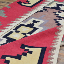 Load image into Gallery viewer, Hand-Woven Southwestern Design Wool Handmade Rug (Size 6.6 X 9.10) Cwral-8691