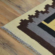 Load image into Gallery viewer, Hand-Woven Southwestern Design Wool Handmade Rug (Size 6.2 X 9.9) Cwral-8697